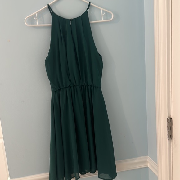 Green lush dress - Picture 3 of 3